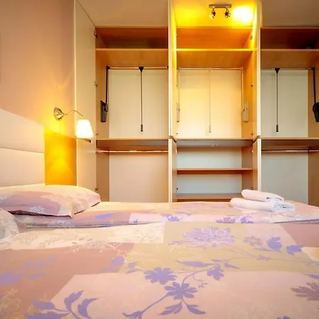 Apartament - Location, Near Center!
